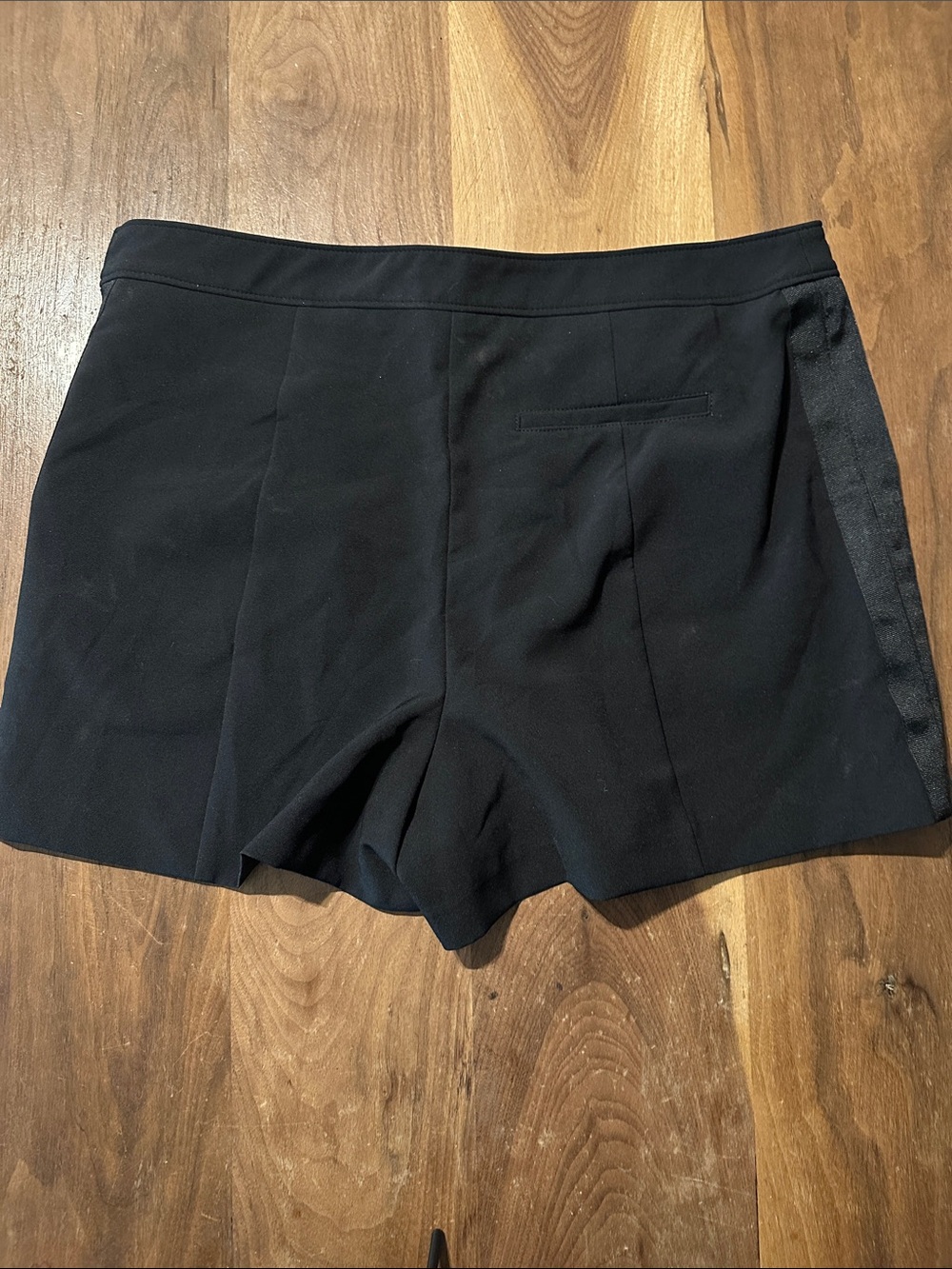 Unique Vintage Disney Black Double-Breasted Women’s Dress Shorts Sz 12 - Picture 3 of 4